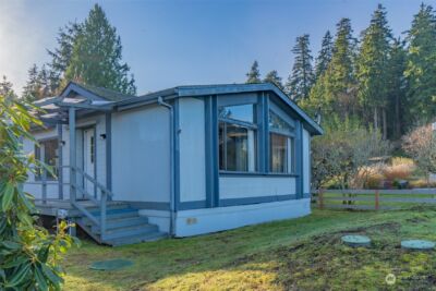 8552 NE Gordon Drive , Bainbridge Island, WA 98110 - Photo 33