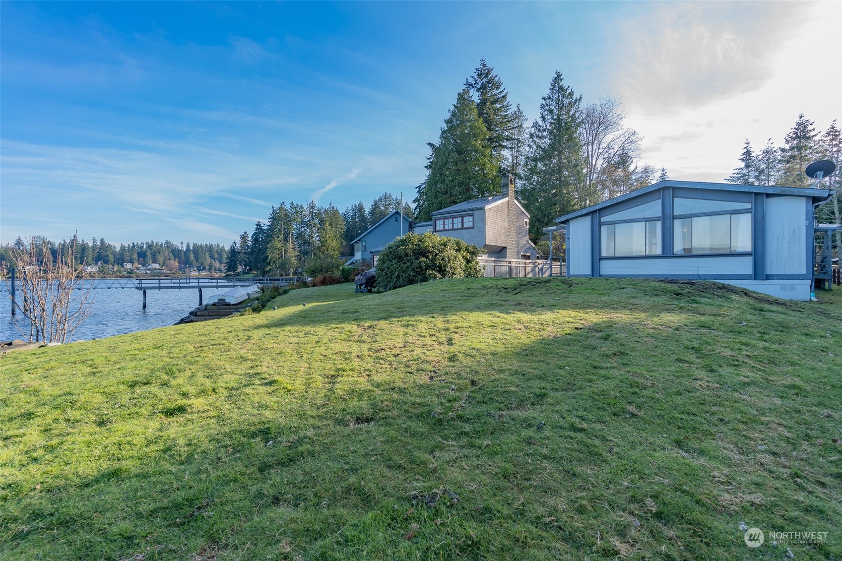 8552 NE Gordon Drive , Bainbridge Island, WA 98110
