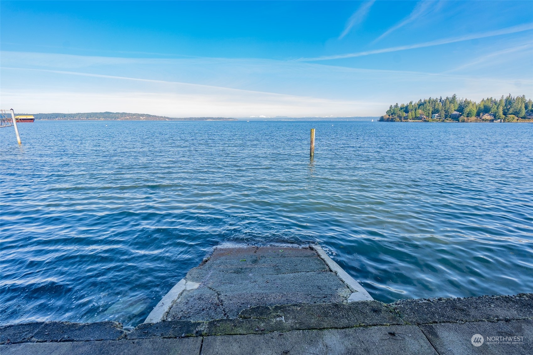 8552 NE Gordon Drive , Bainbridge Island, WA 98110