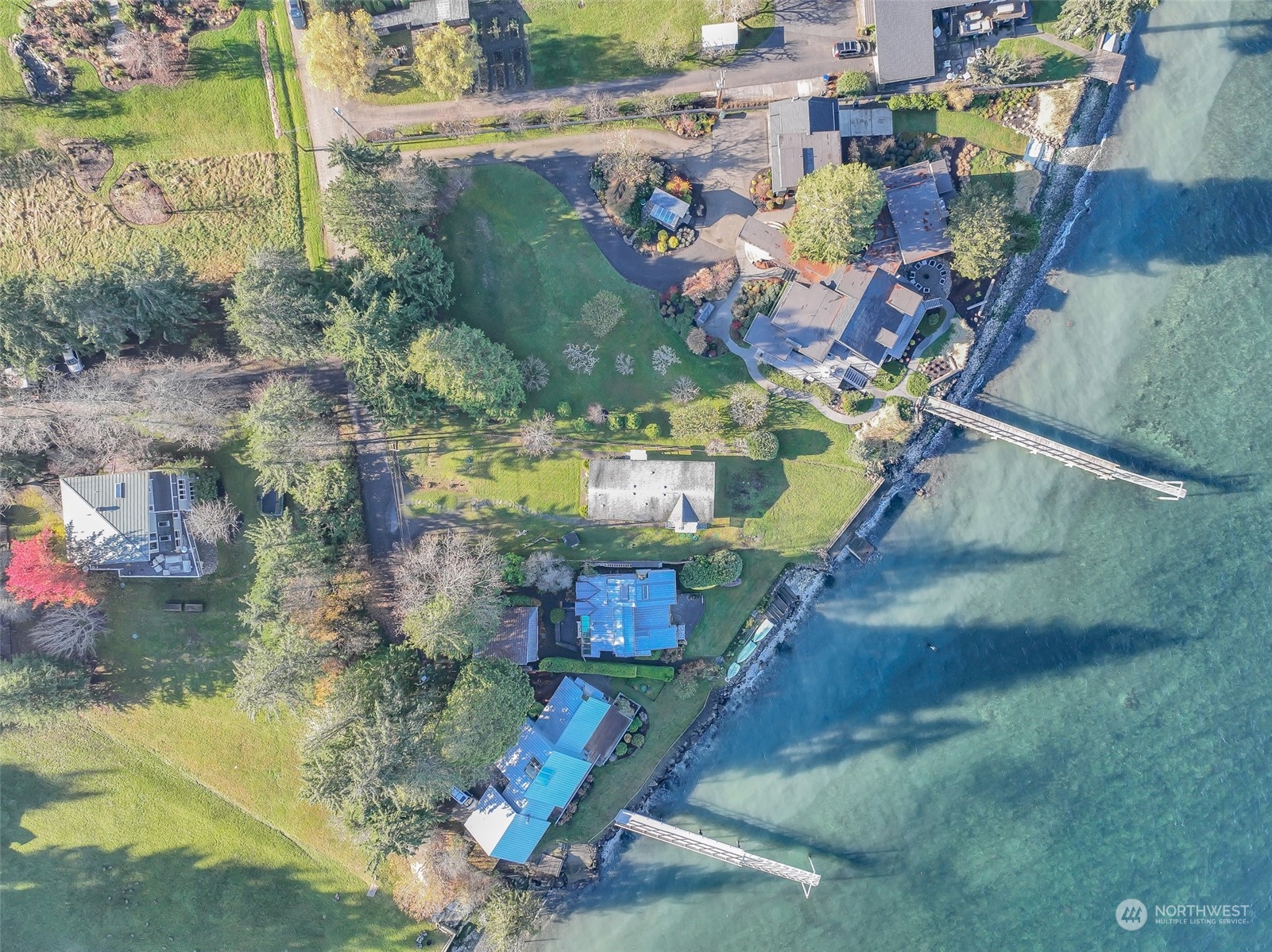 8552 NE Gordon Drive , Bainbridge Island, WA 98110