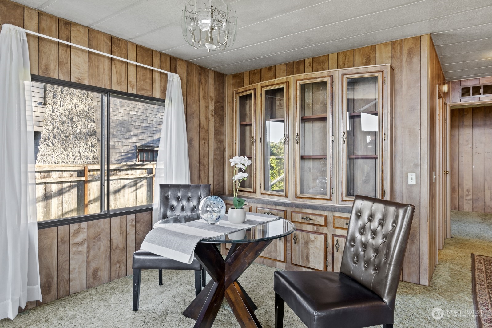 8552 NE Gordon Drive , Bainbridge Island, WA 98110