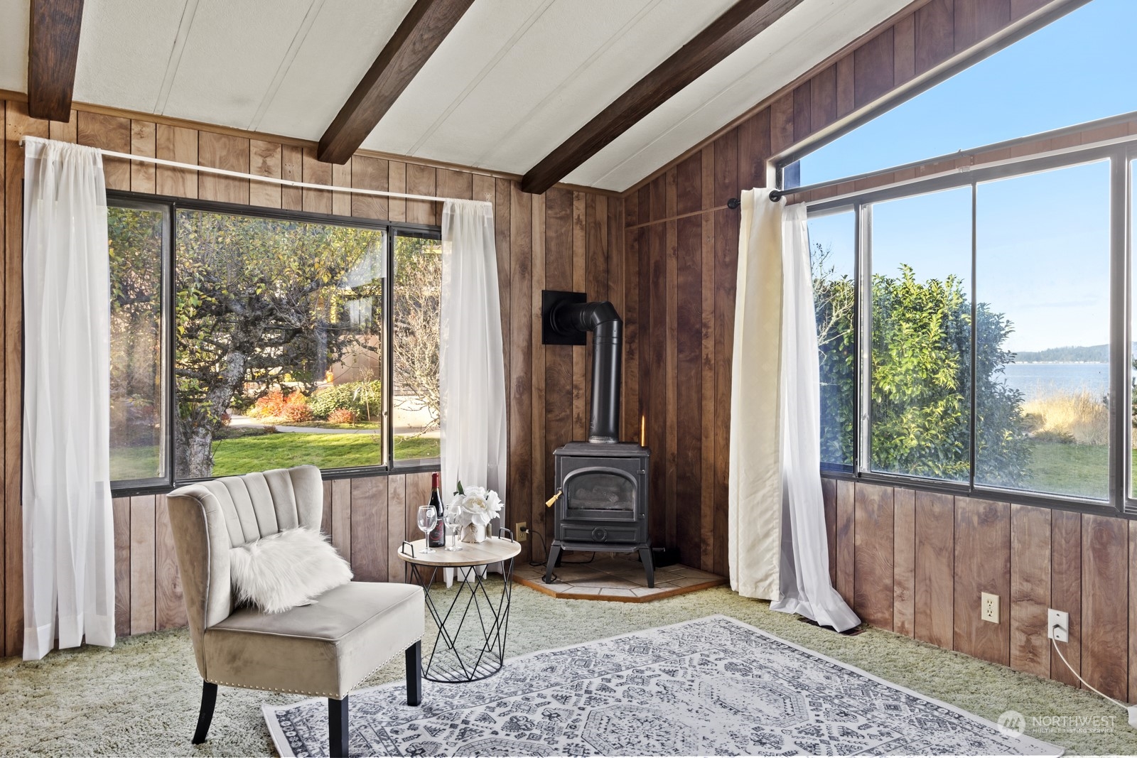 8552 NE Gordon Drive , Bainbridge Island, WA 98110