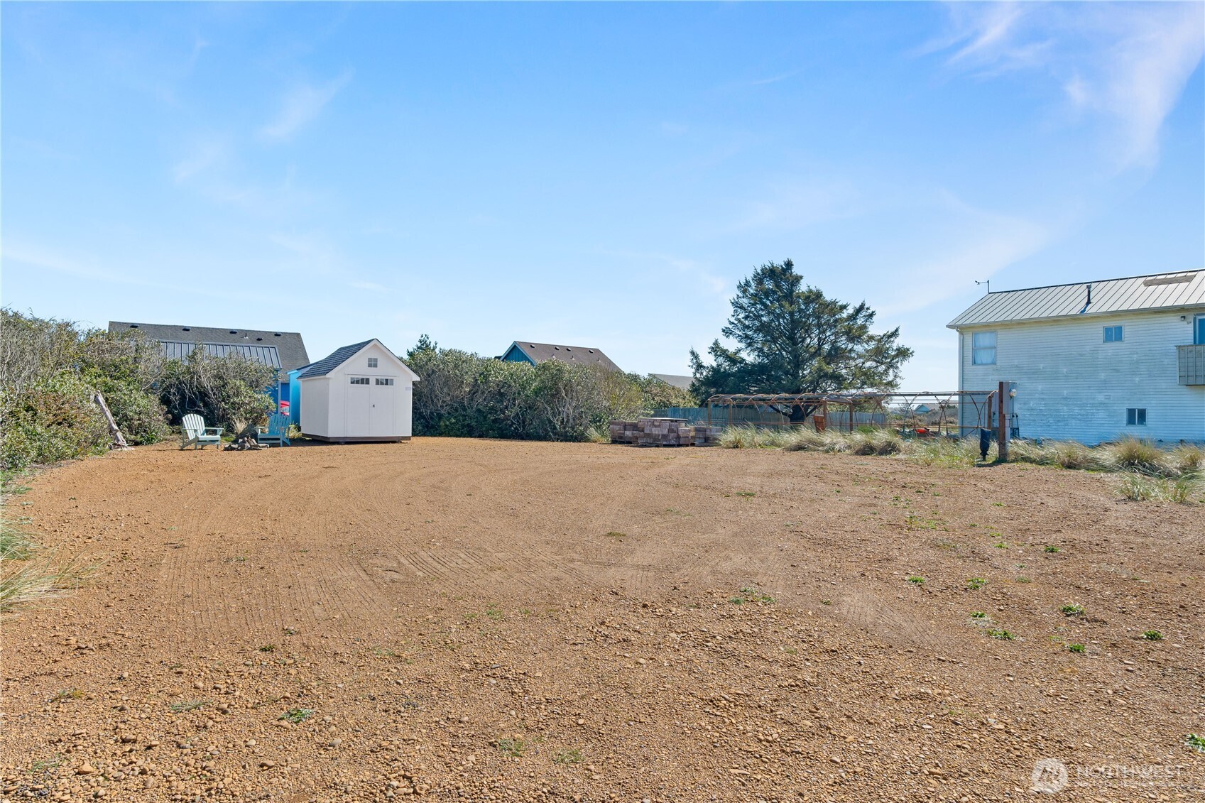 427 N Portal Loop SW, Ocean Shores, WA 98569