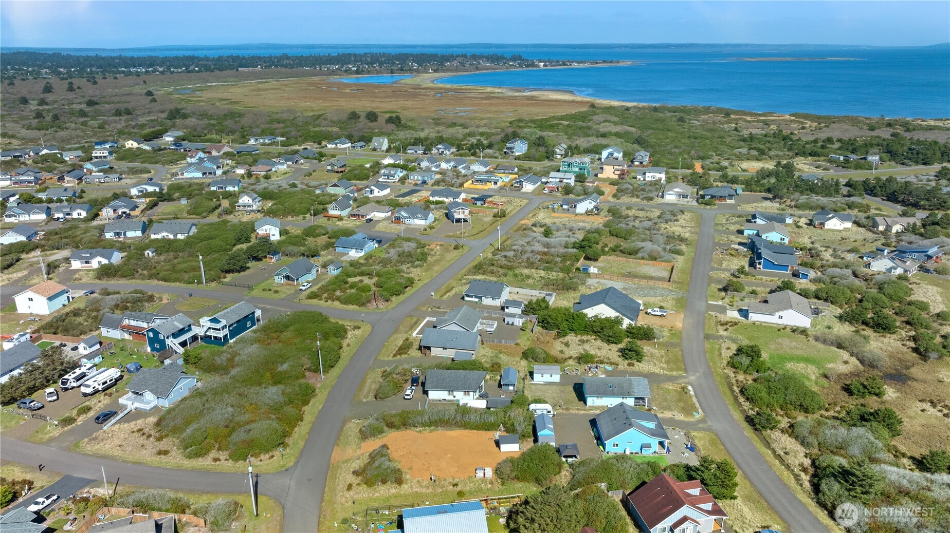 427 N Portal Loop SW, Ocean Shores, WA 98569