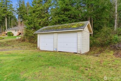 453 E Victor Road , Belfair, WA 98528 - Photo 5