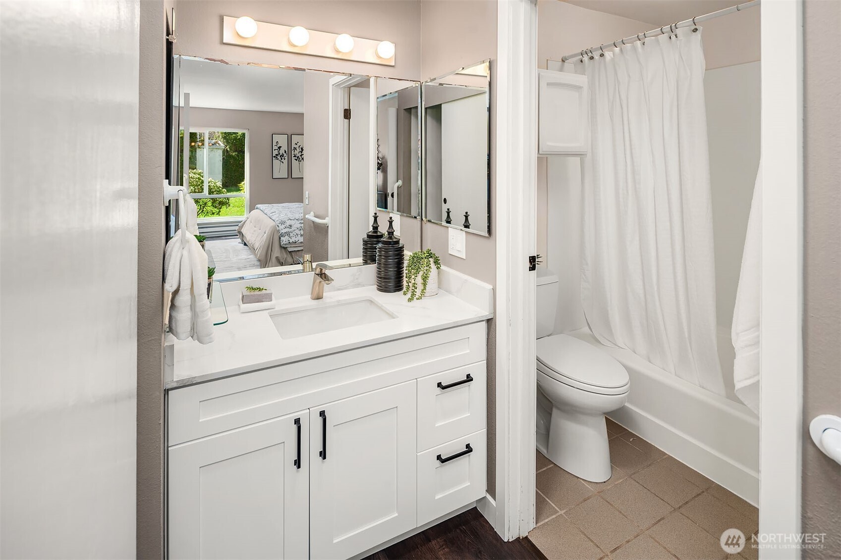 1606 103rd Place NE #K5, Bellevue, WA 98004