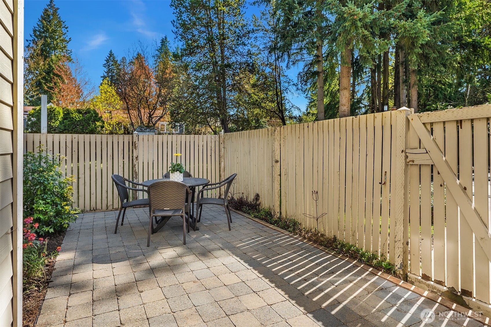 1606 103rd Place NE #K5, Bellevue, WA 98004
