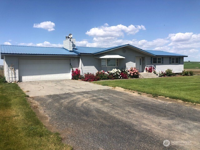 20868 SE RD 2 , Warden, WA 98857-9339