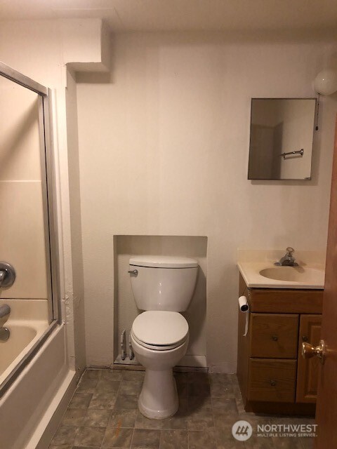 20868 SE RD 2 , Warden, WA 98857-9339