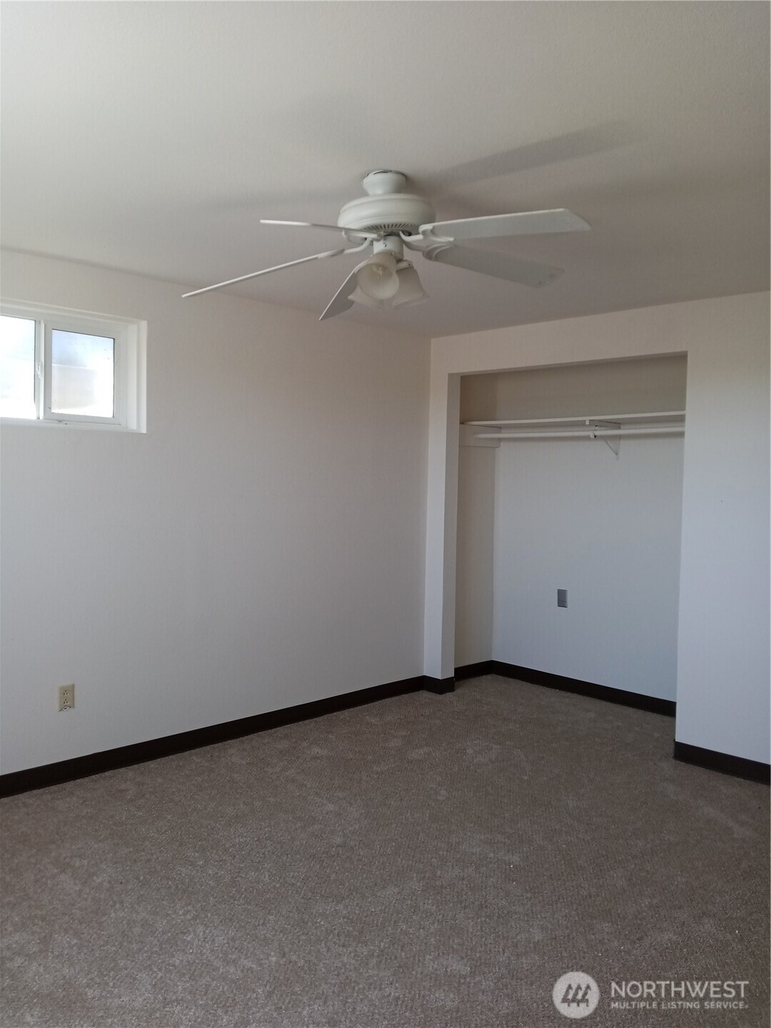 20868 SE RD 2 , Warden, WA 98857-9339