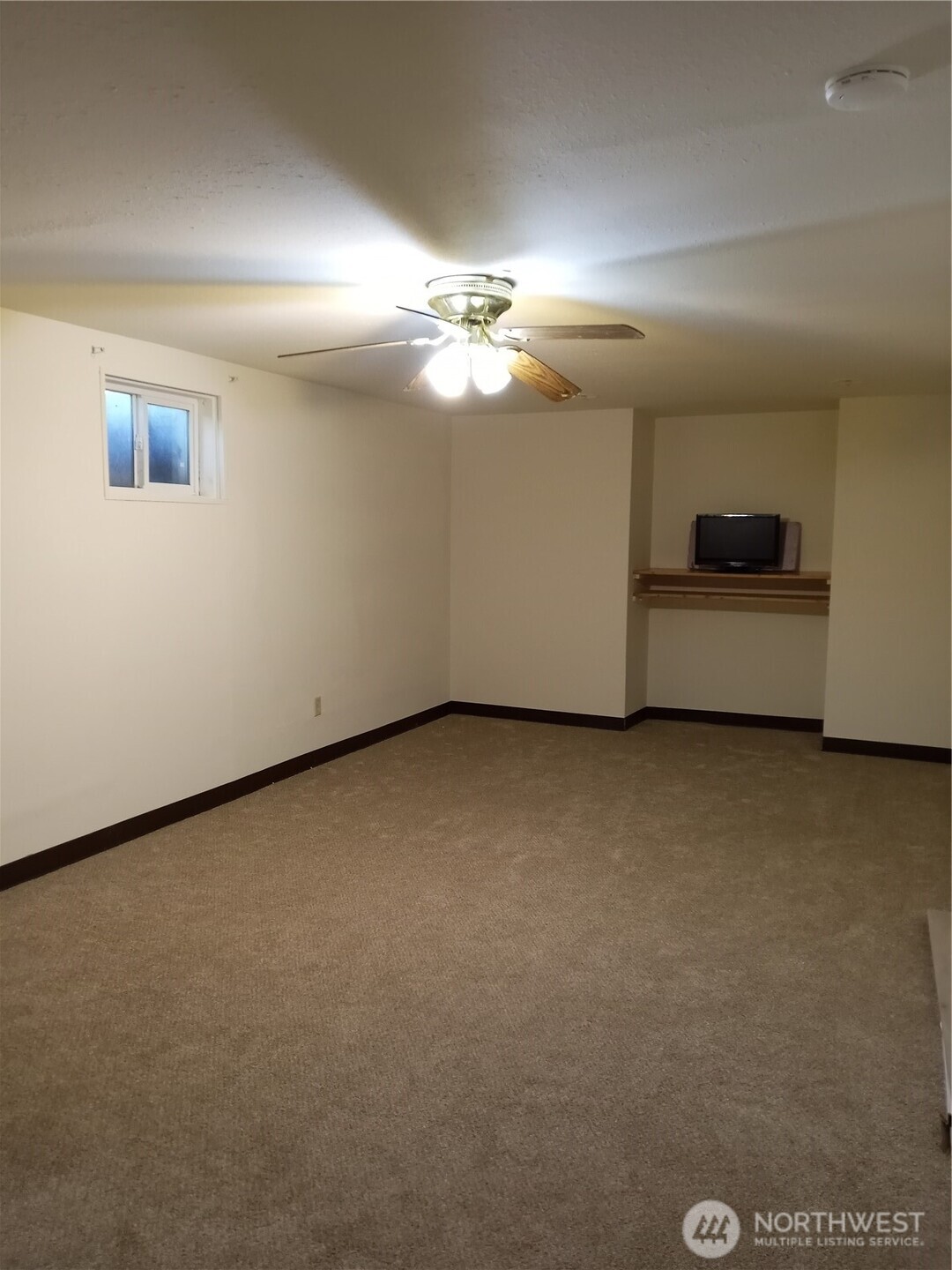 20868 SE RD 2 , Warden, WA 98857-9339