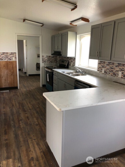20868 SE RD 2 , Warden, WA 98857-9339