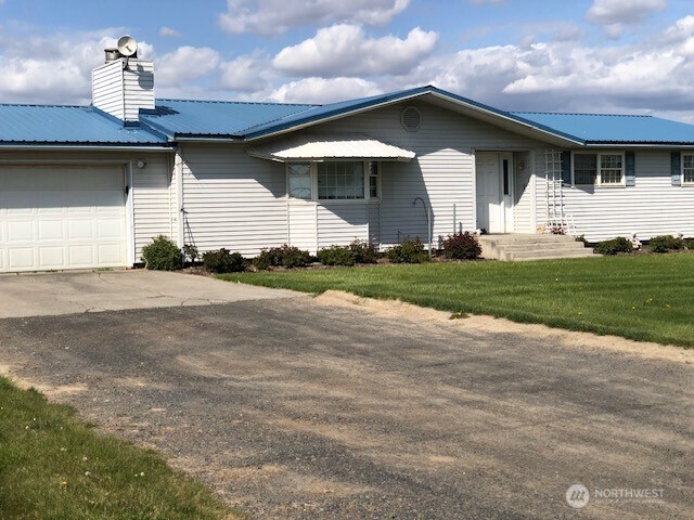 20868 SE RD 2 , Warden, WA 98857-9339