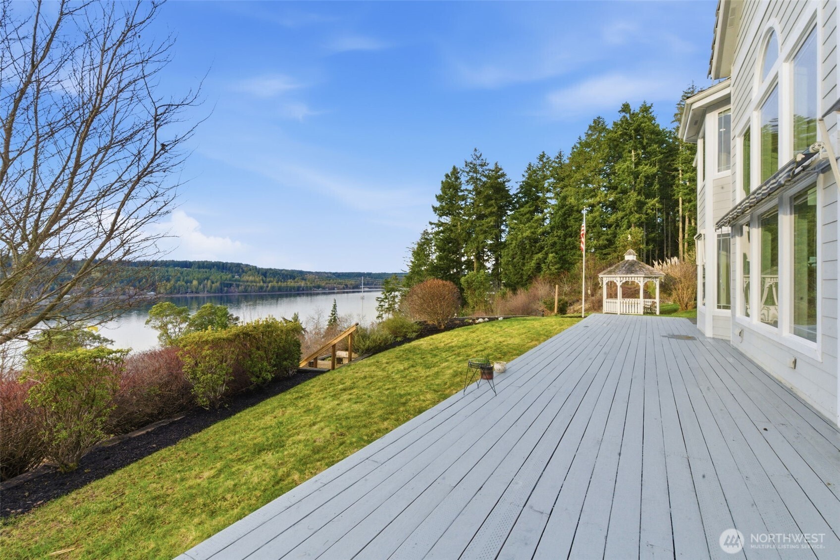 457 E Victor Road , Belfair, WA 98528