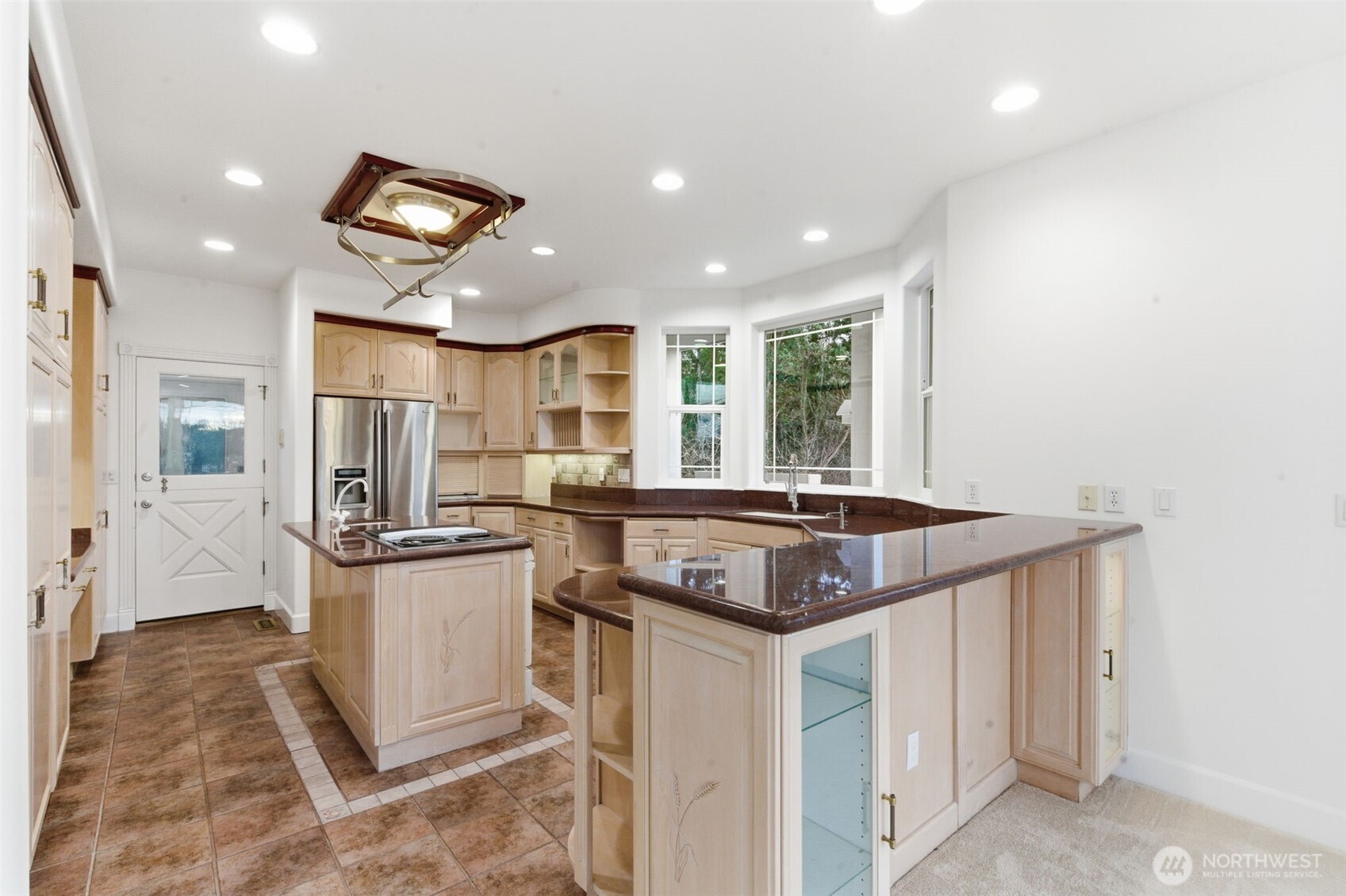 457 E Victor Road , Belfair, WA 98528