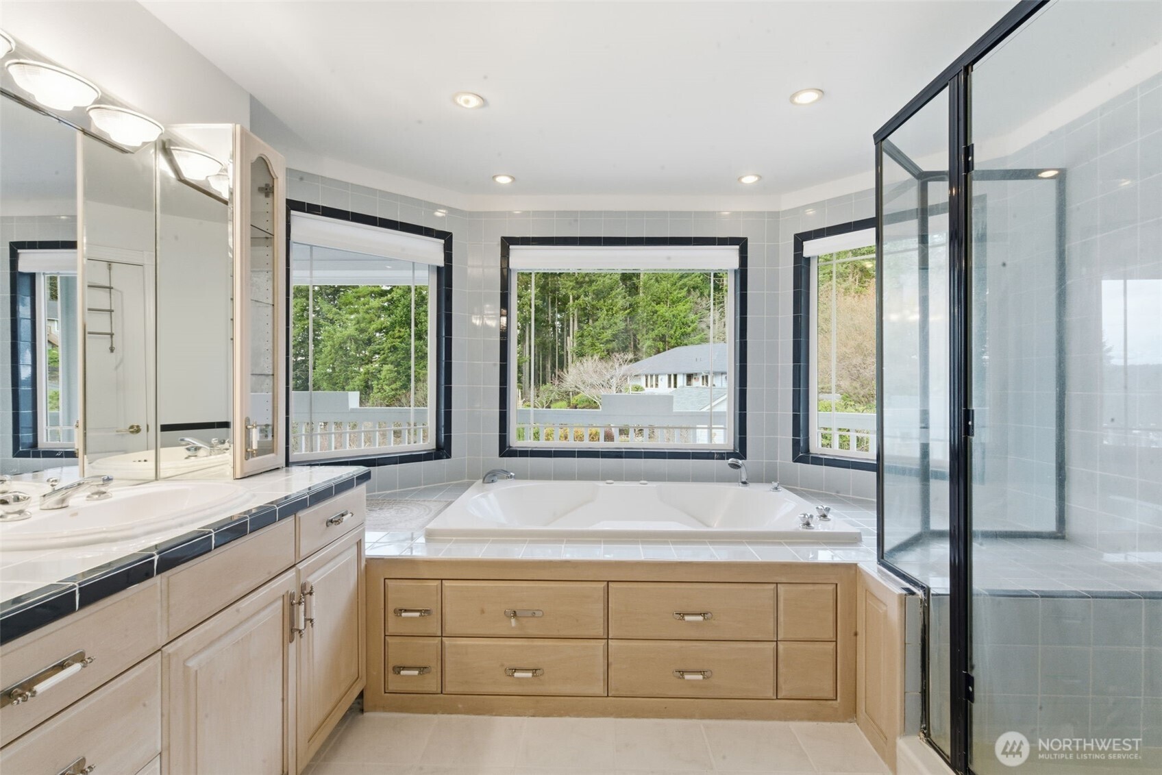 457 E Victor Road , Belfair, WA 98528