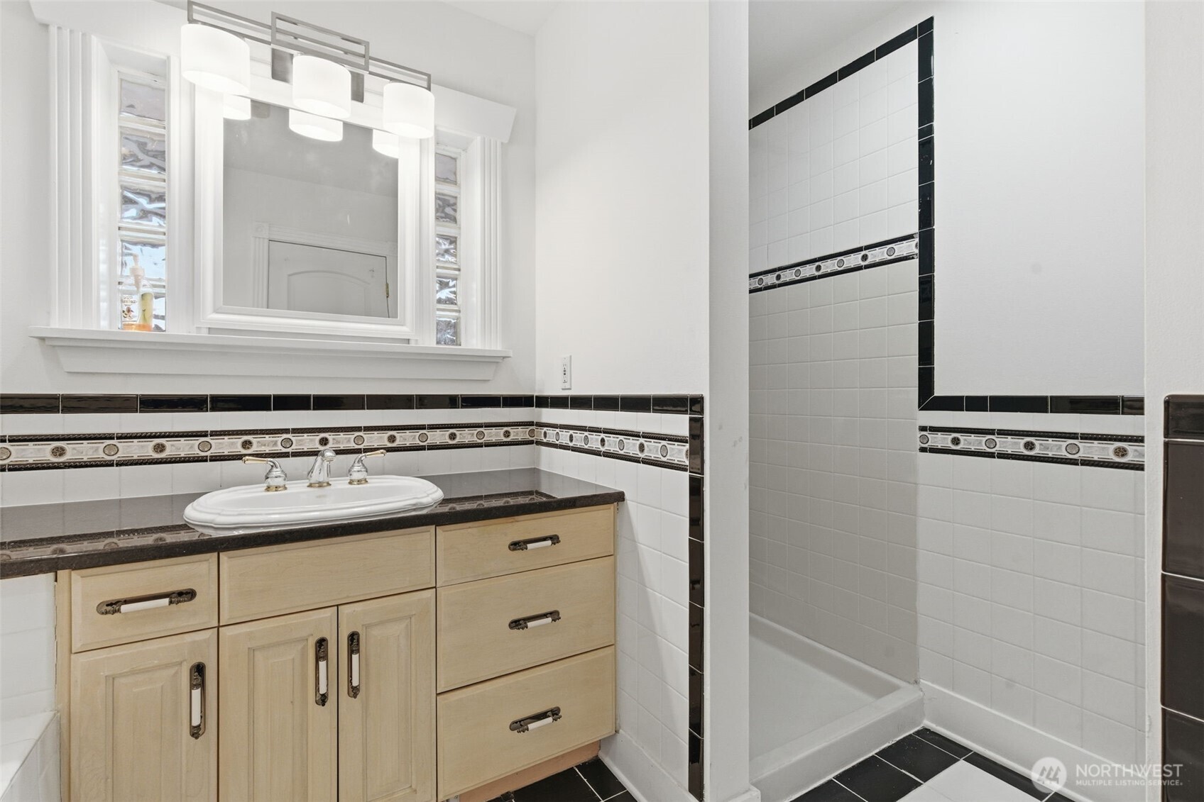 457 E Victor Road , Belfair, WA 98528