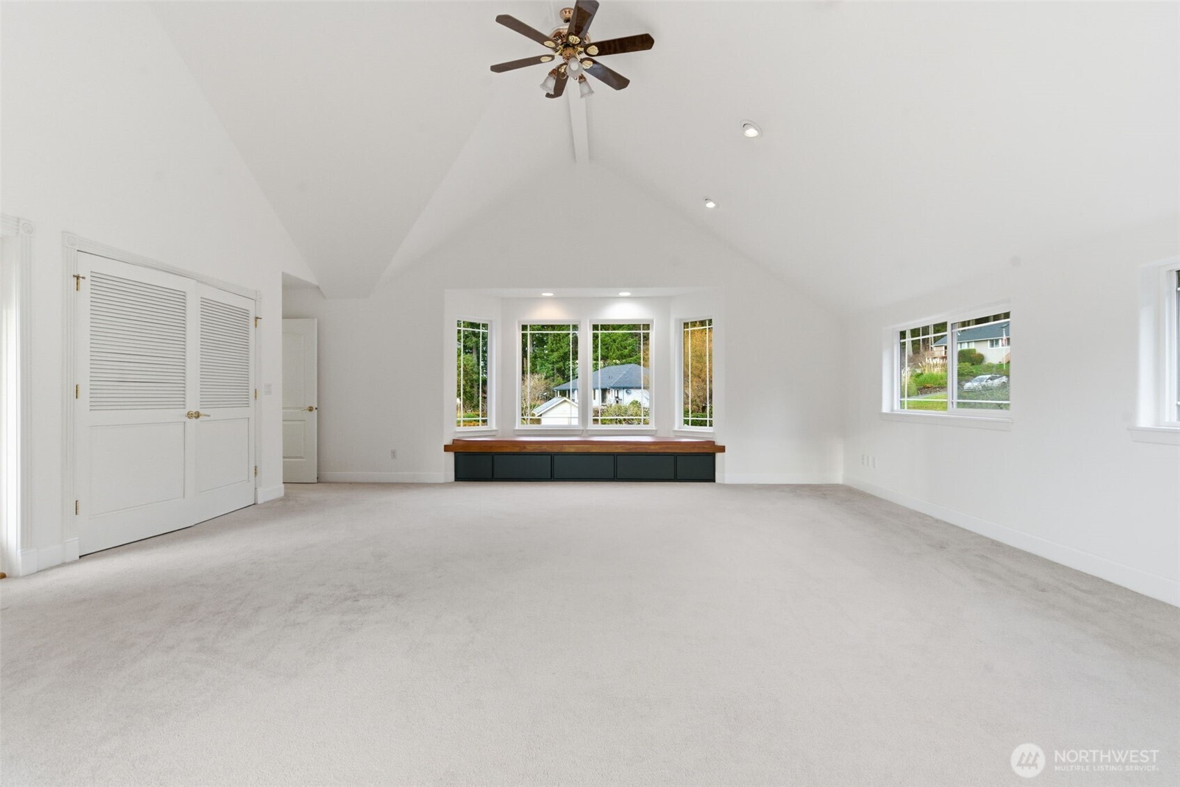 457 E Victor Road , Belfair, WA 98528