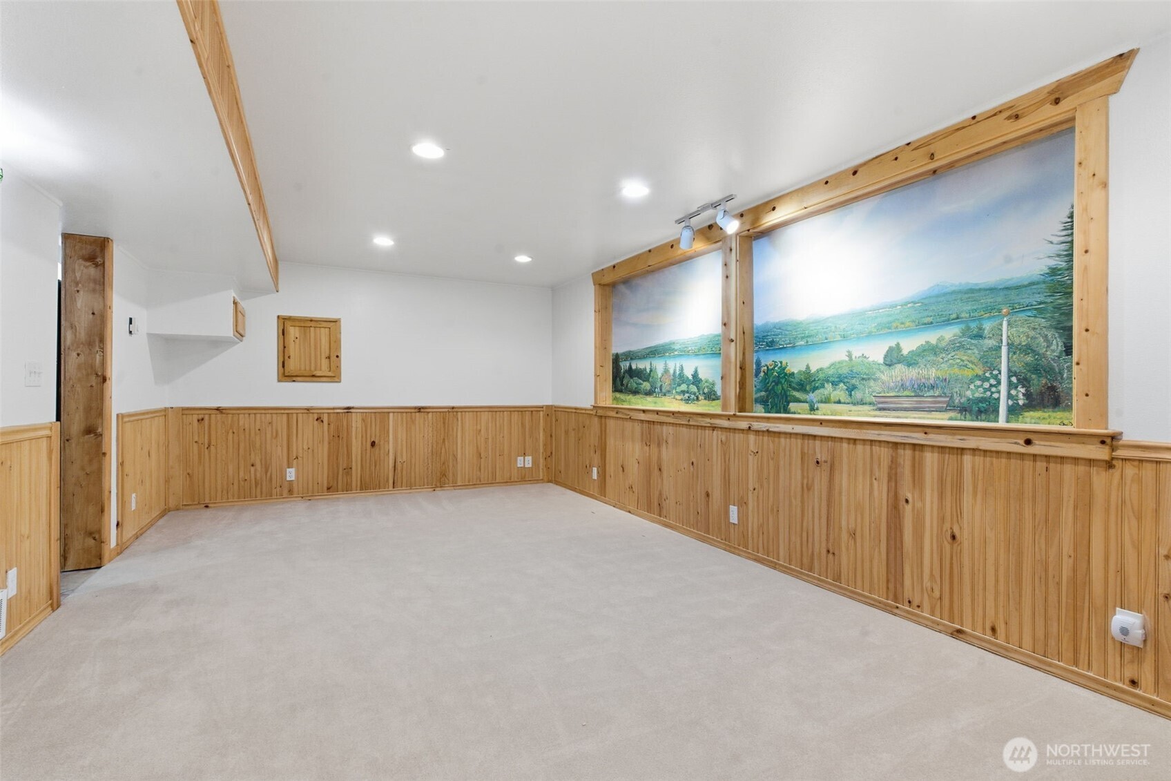 457 E Victor Road , Belfair, WA 98528