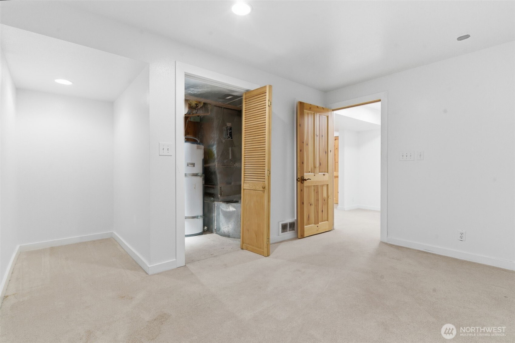 457 E Victor Road , Belfair, WA 98528