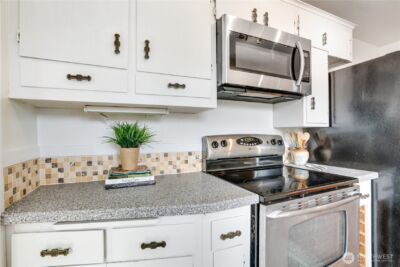 613 S Lawrence Street , Tacoma, WA 98405 - Photo 12