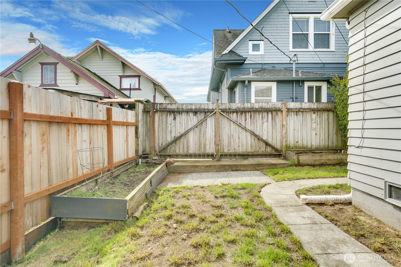 613 S Lawrence Street , Tacoma, WA 98405