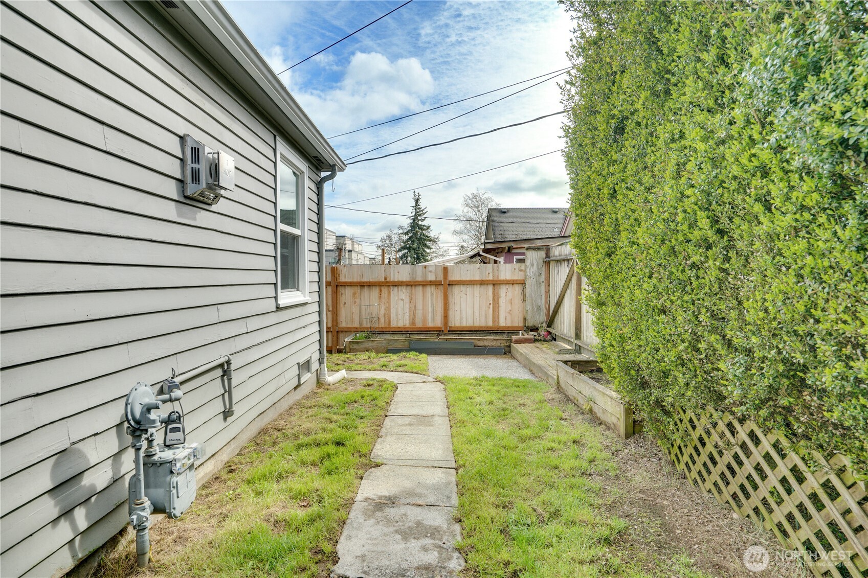 613 S Lawrence Street , Tacoma, WA 98405