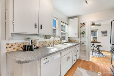 613 S Lawrence Street , Tacoma, WA 98405 - Photo 10