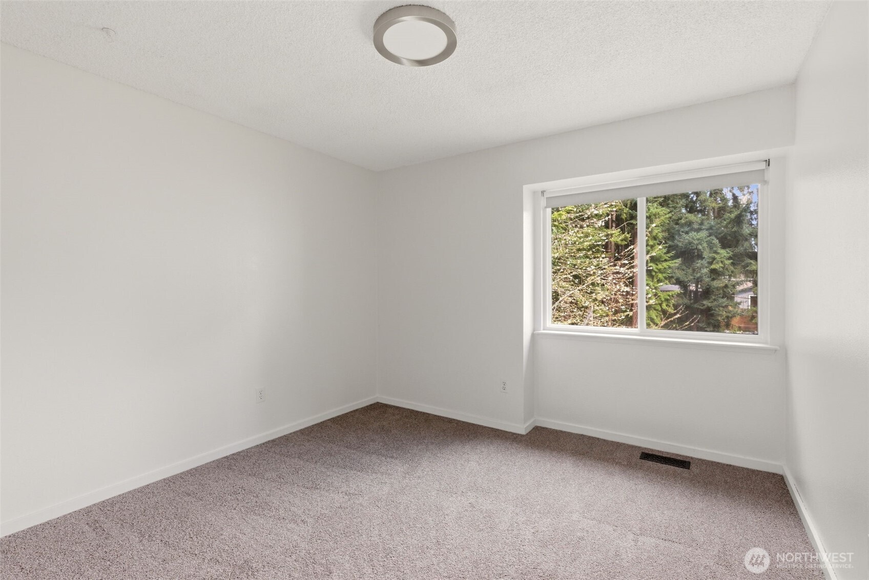 19002 63rd Street E, Lake Tapps, WA 98391