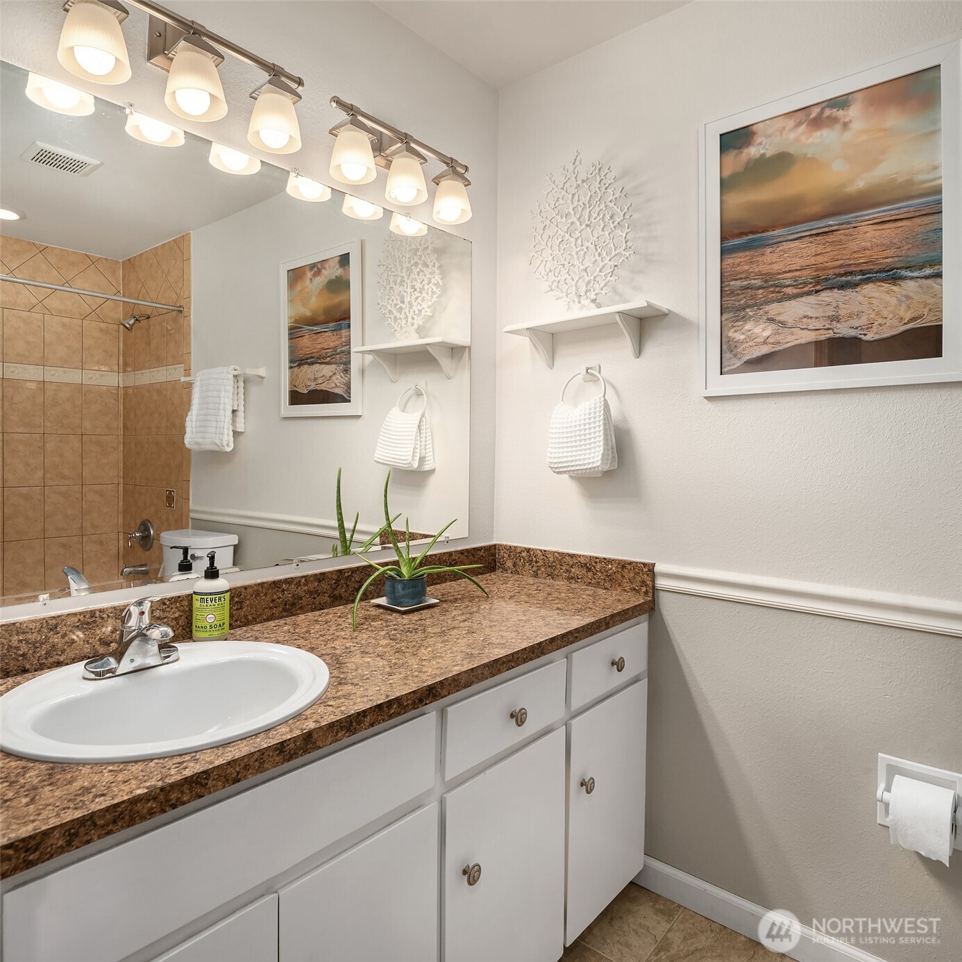 4930 189th Street SW, Lynnwood, WA 98036