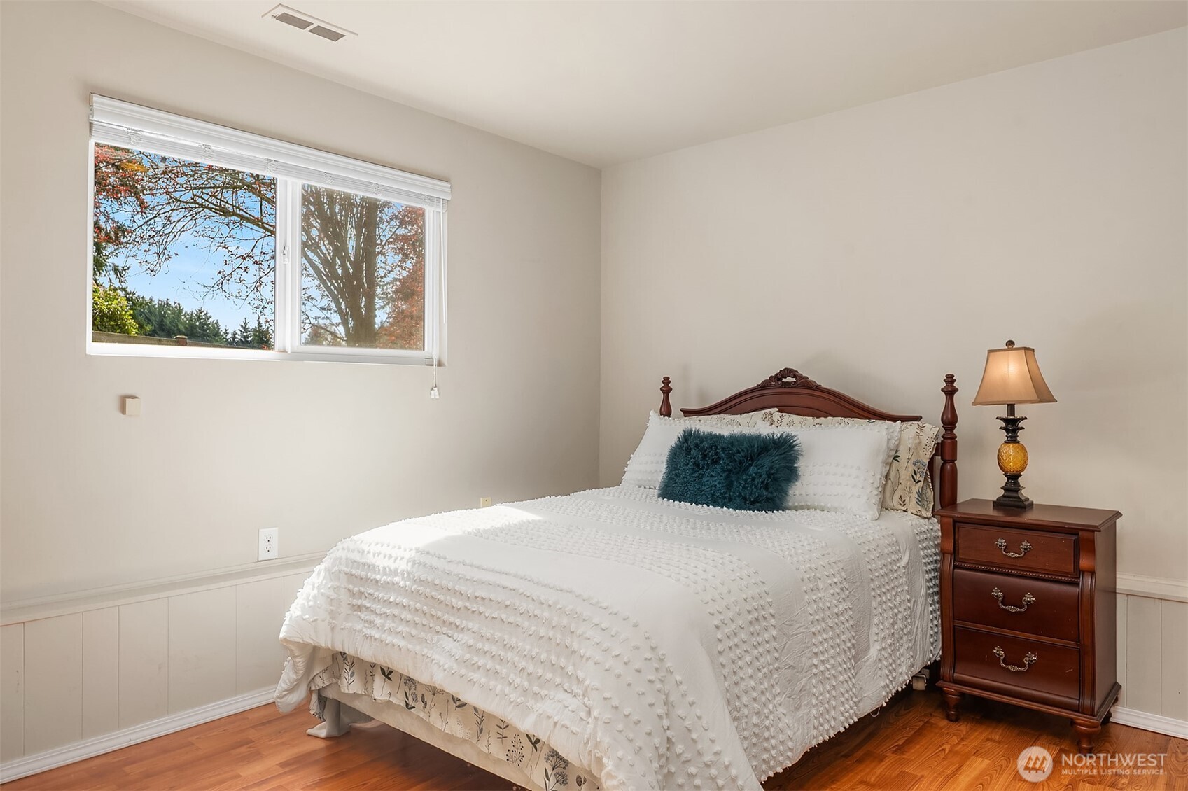 4930 189th Street SW, Lynnwood, WA 98036