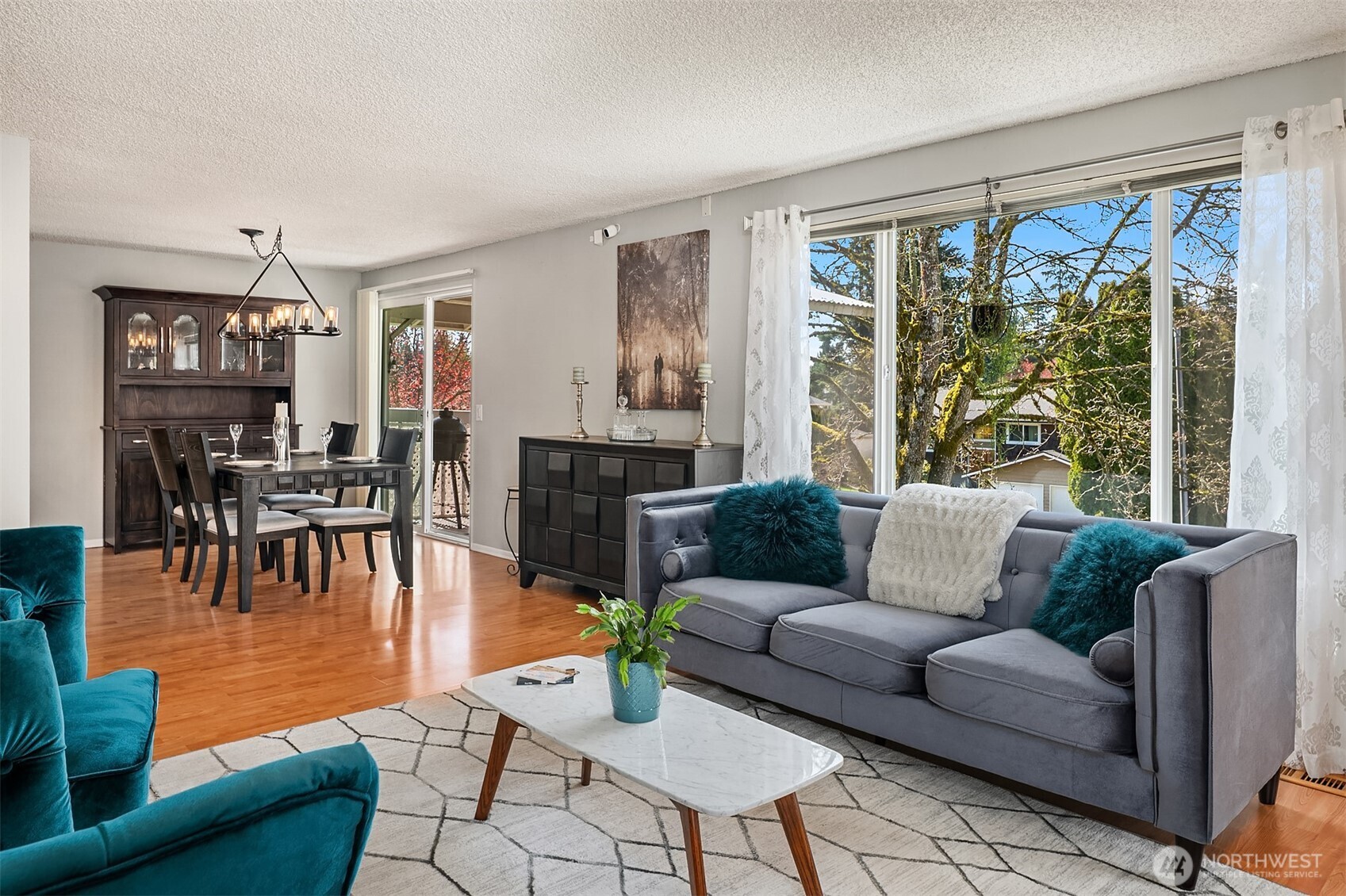 4930 189th Street SW, Lynnwood, WA 98036