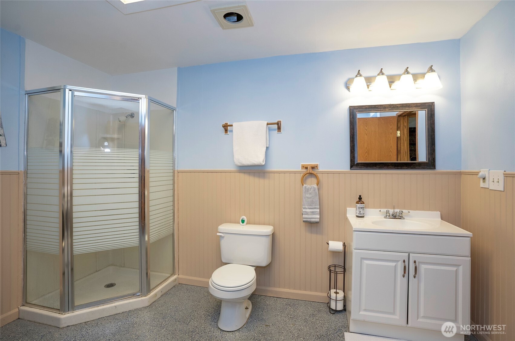 5501 NW Glenn Firs Lane , Silverdale, WA 98383