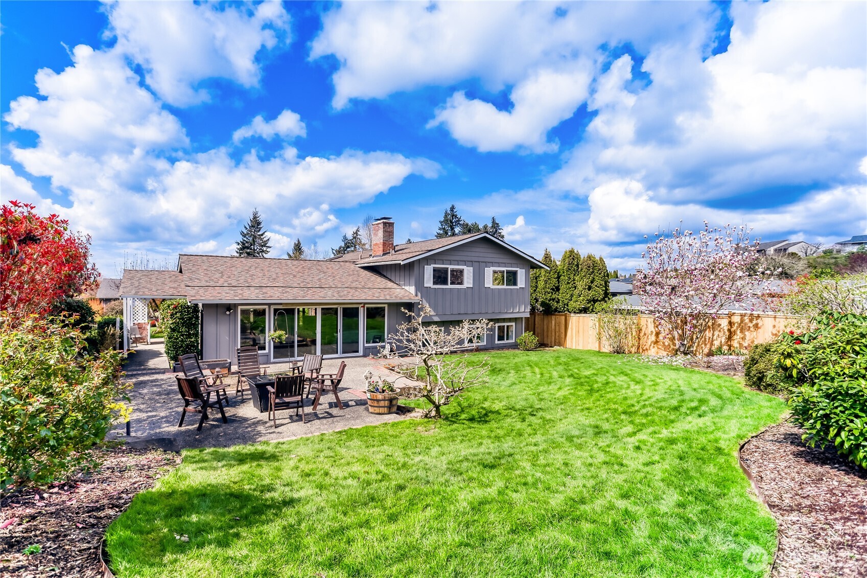 2008 121st Avenue SE, Bellevue, WA 98005