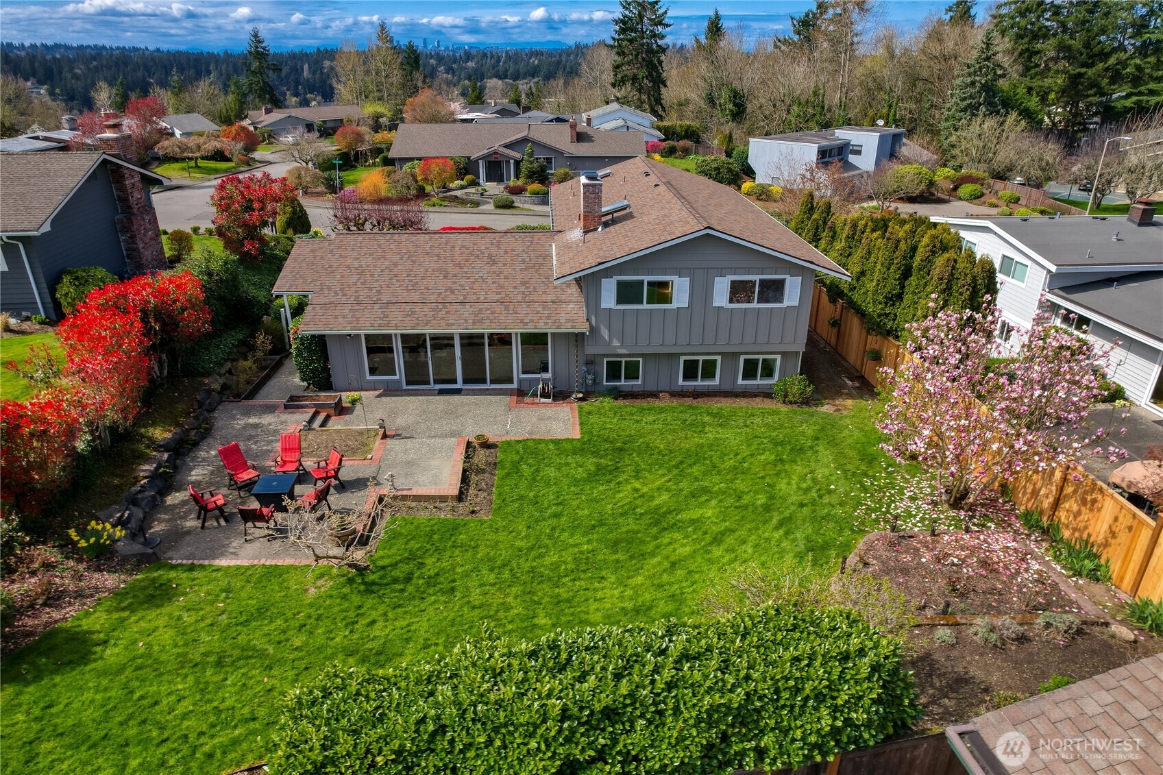 2008 121st Avenue SE, Bellevue, WA 98005