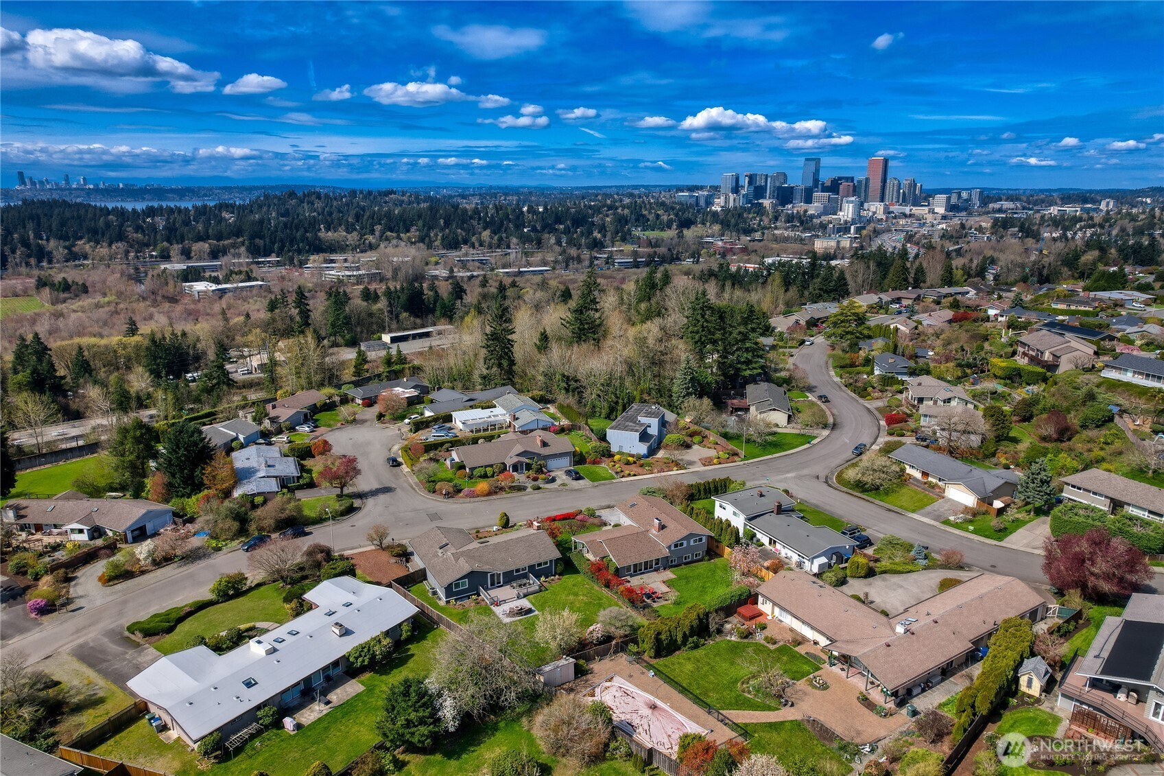2008 121st Avenue SE, Bellevue, WA 98005