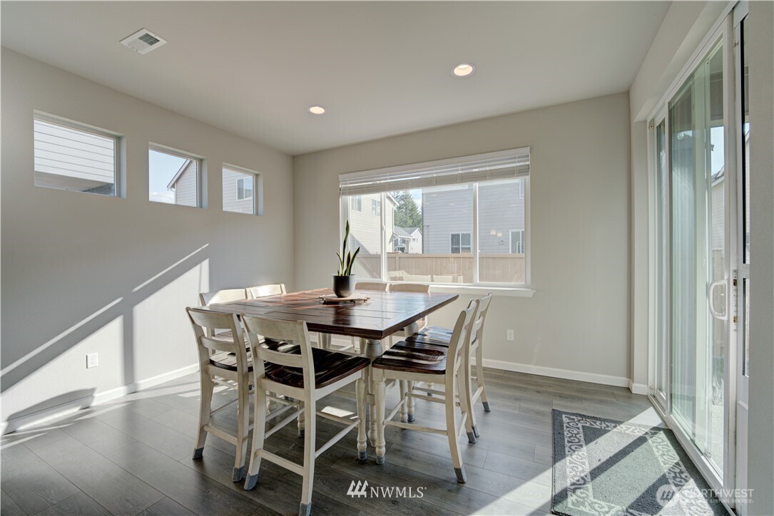 2422 200 Street Ct E, Spanaway, WA 98387