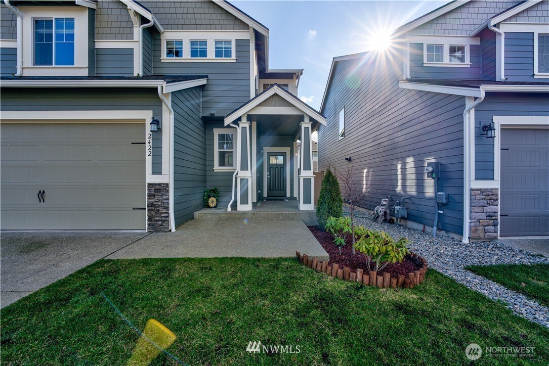 2422 200 Street Ct E, Spanaway, WA 98387