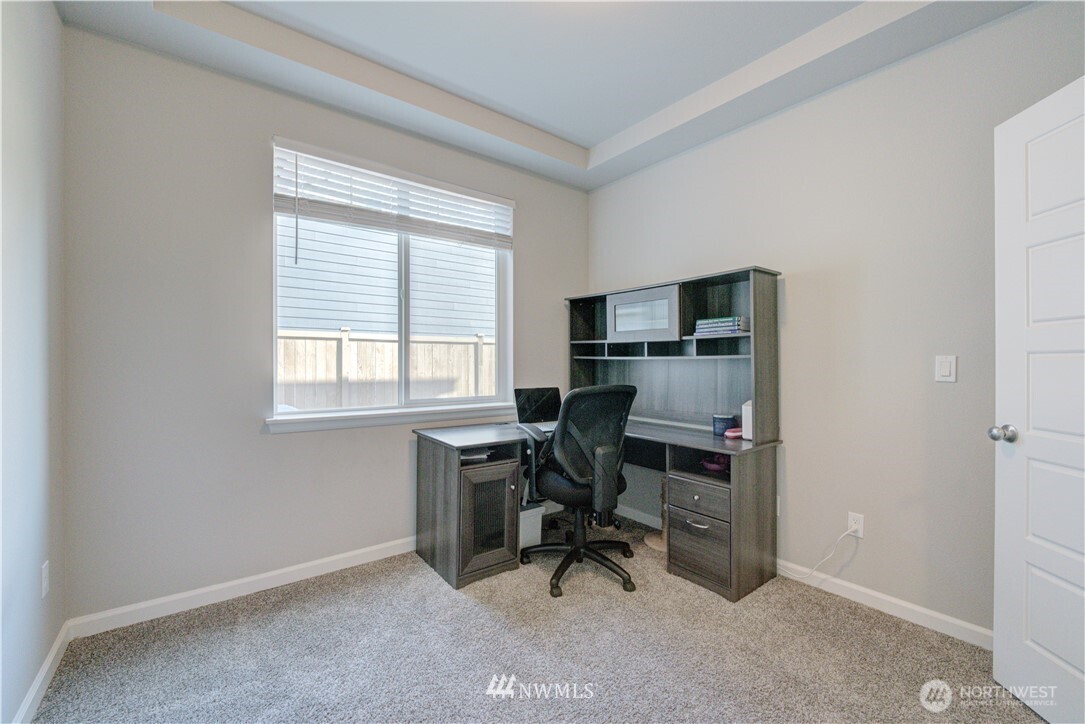 2422 200 Street Ct E, Spanaway, WA 98387