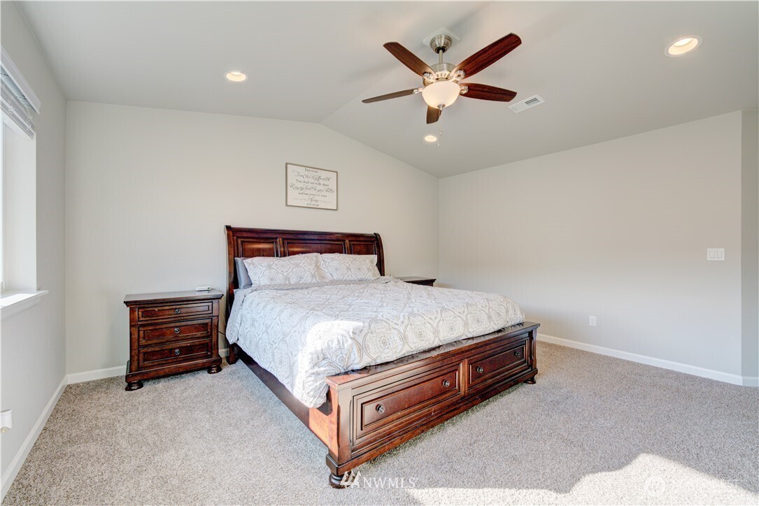 2422 200 Street Ct E, Spanaway, WA 98387