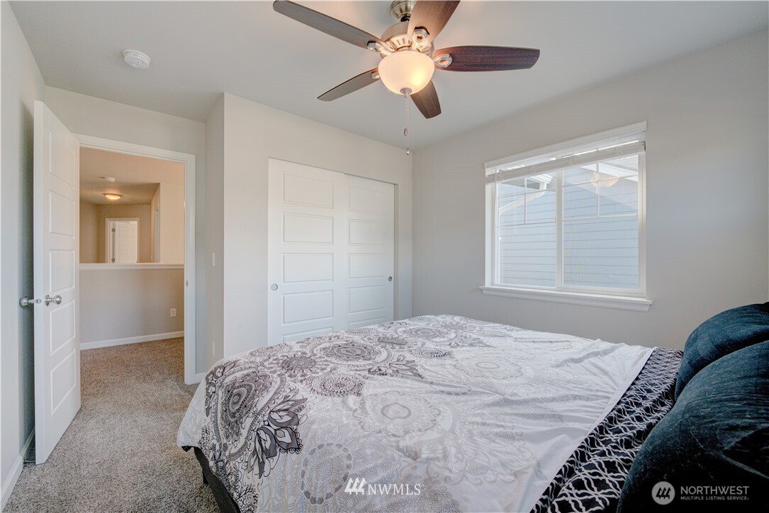 2422 200 Street Ct E, Spanaway, WA 98387