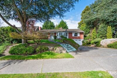 3227 Magnolia Boulevard W, Seattle, WA 98199 - Photo 4