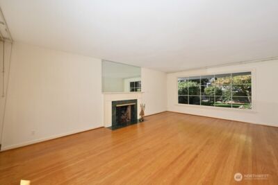 3227 Magnolia Boulevard W, Seattle, WA 98199 - Photo 10