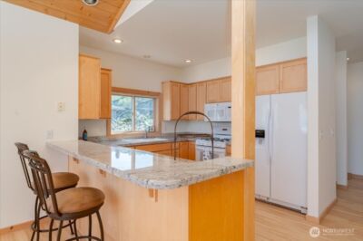 1606 S Lakeshore Road , Chelan, WA 98816 - Photo 12