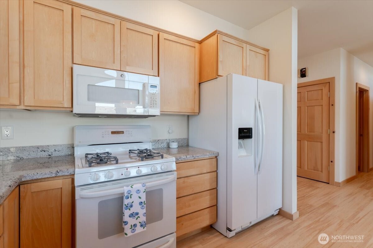 1606 S Lakeshore Road , Chelan, WA 98816