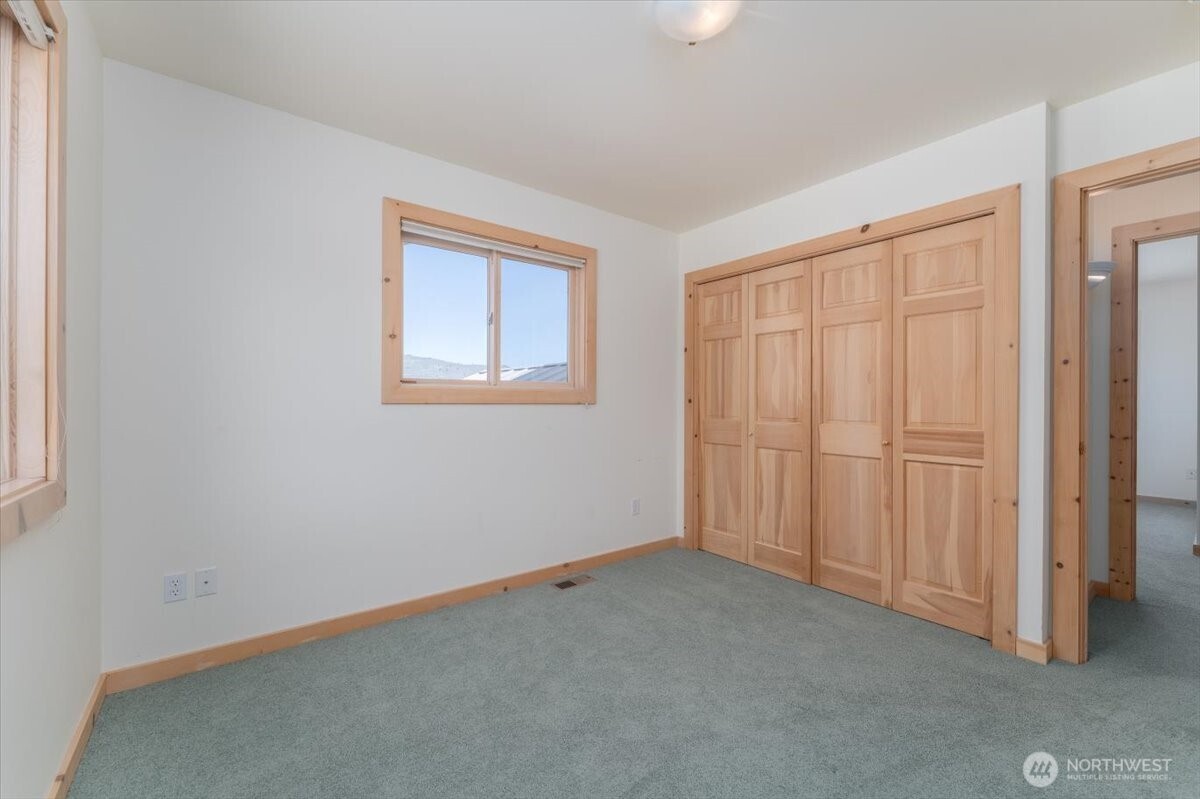 1606 S Lakeshore Road , Chelan, WA 98816