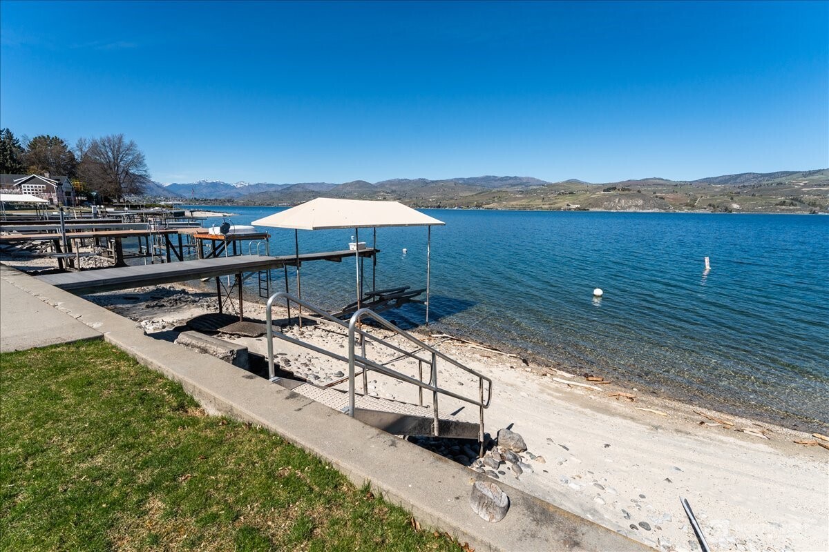 1606 S Lakeshore Road , Chelan, WA 98816