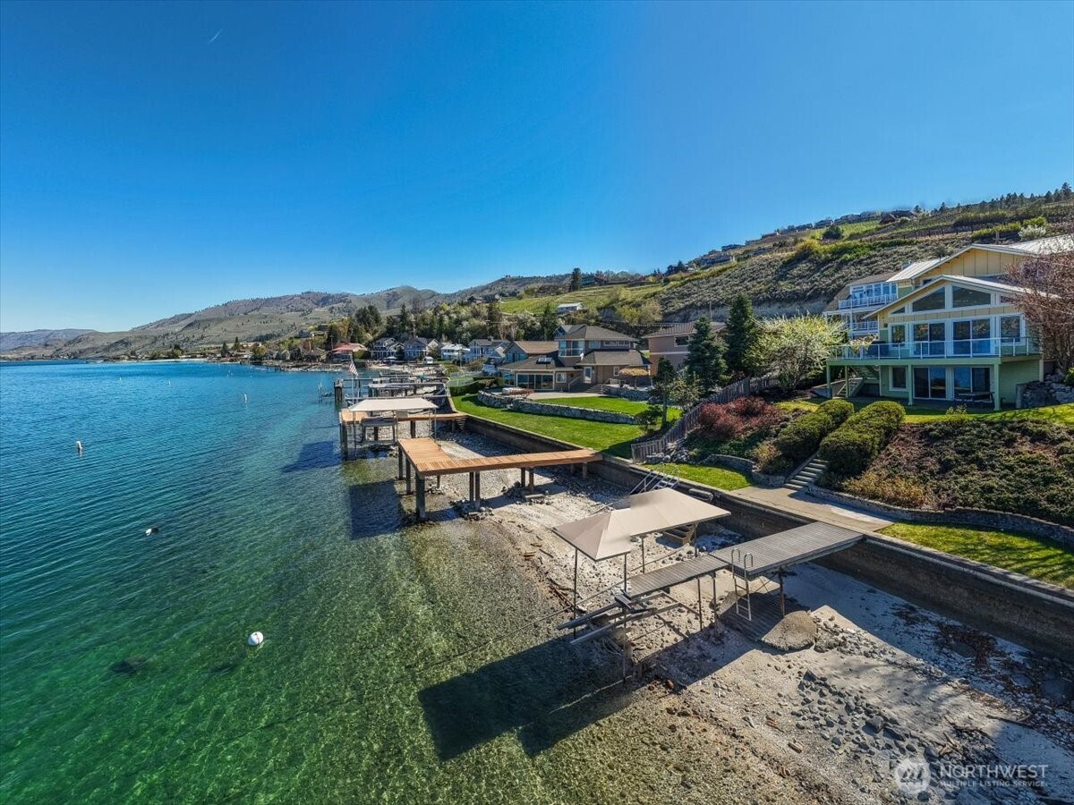 1606 S Lakeshore Road , Chelan, WA 98816