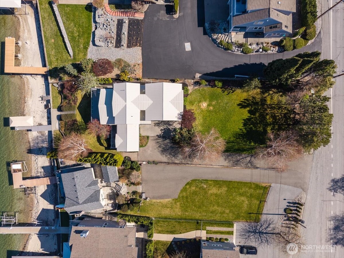 1606 S Lakeshore Road , Chelan, WA 98816