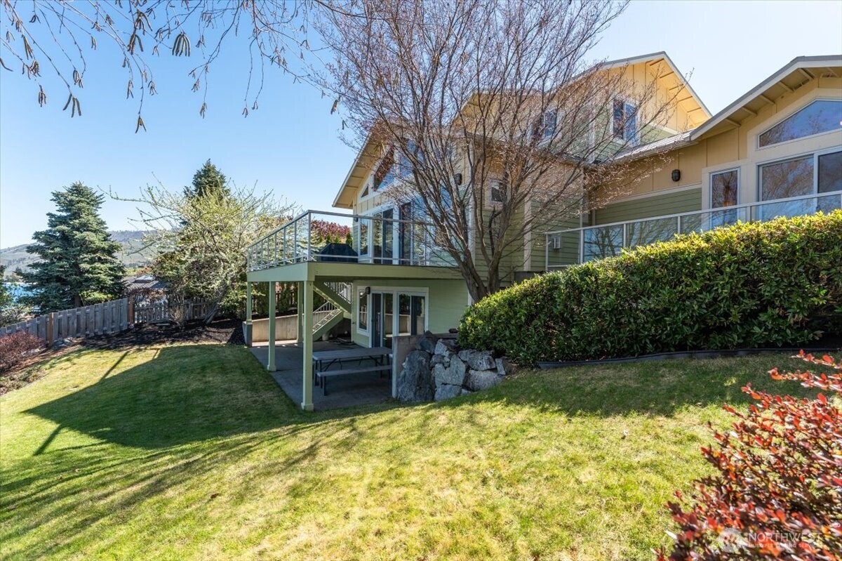1606 S Lakeshore Road , Chelan, WA 98816